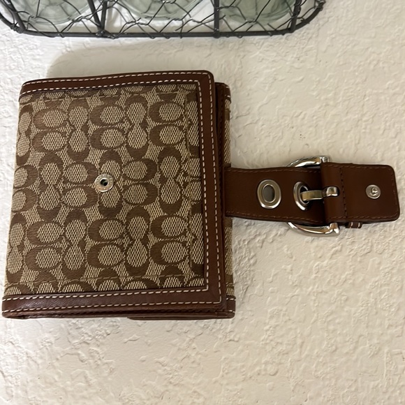 EUC Coach Bifold Wallet Brown Leather Logo - Picture 4 of 8